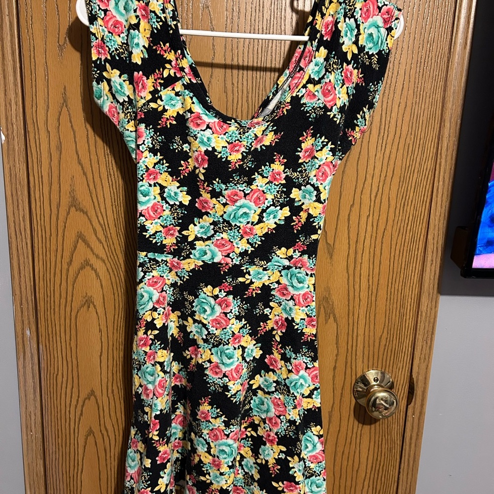 Open back flower dress